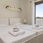 B03 - Luxury 2 Bed Near Marina 아파트
