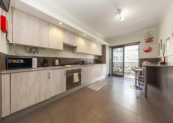 B03 - Luxury 2 Bed Near Marina Apartamento *