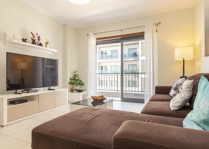 Apartamento B03 - Luxury 2 Bed Near Marina