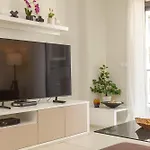 B03 - Luxury 2 Bed Near Marina 拉哥斯