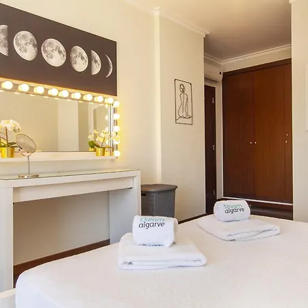 B03 - Luxury 2 Bed Marina