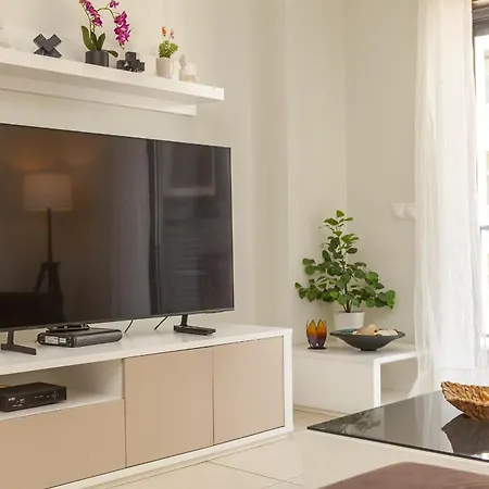 B03 - Luxury 2 Bed Marina Lagos