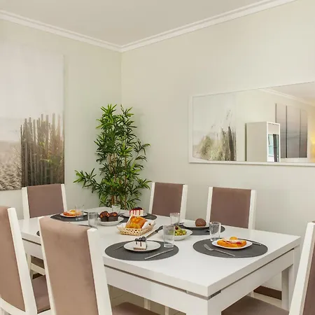 B03 - Luxury 2 Bed Marina Apartamento
