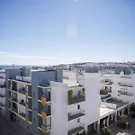 Lägenhet B03 - Luxury 2 Bed Near Marina *