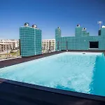 B03 - Luxury 2 Bed Near Marina *