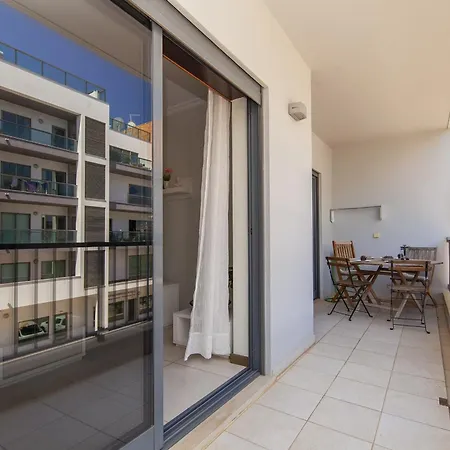 Lägenhet B03 - Luxury 2 Bed Near Marina *