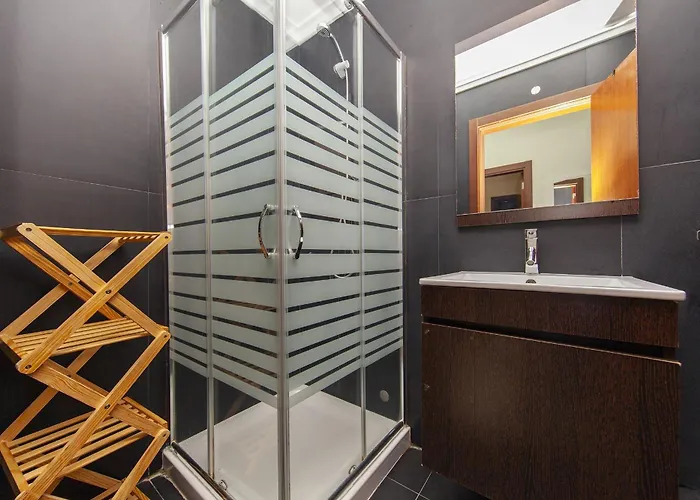 Апартаменты B03 - Luxury 2 Bed Near Marina Лагуш