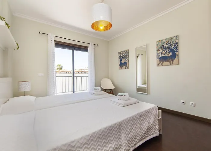 Апартаменты B03 - Luxury 2 Bed Near Marina *