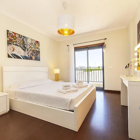 B03 - Luxury 2 Bed Marina Лагуш