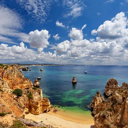 Appartement B03 - Luxury 2 Bed Near Marina