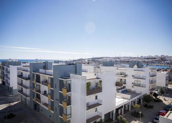 Appartement B03 - Luxury 2 Bed Near Marina *
